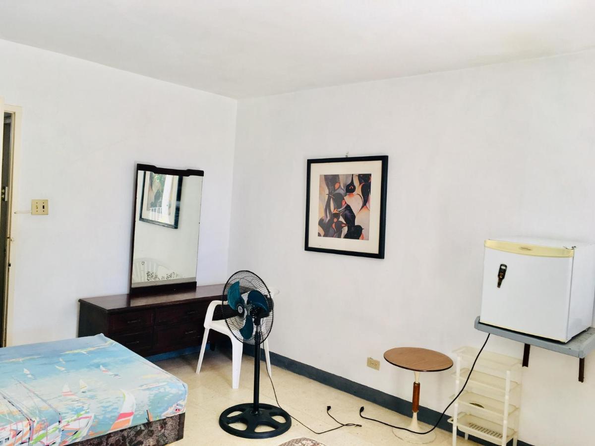 African Symbol Guest House Montego Bay Exterior photo